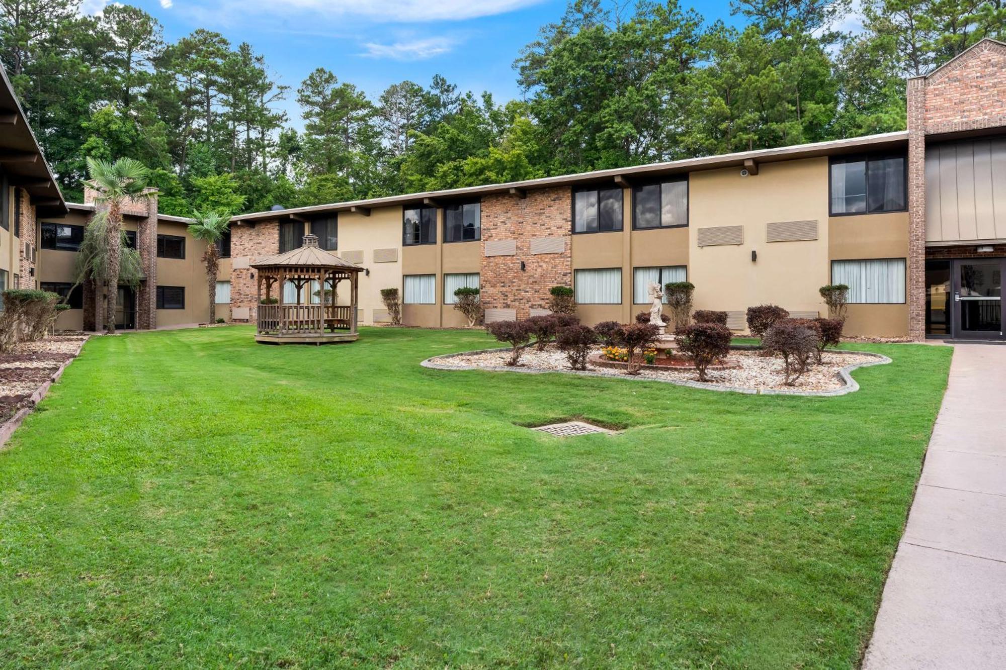 Best Western Riverside Inn Macon Bagian luar foto