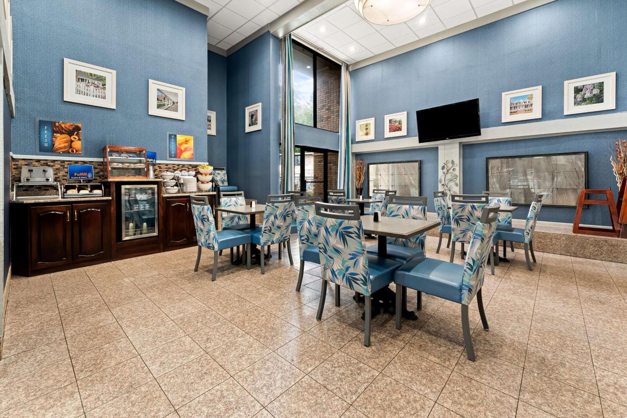 Best Western Riverside Inn Macon Bagian luar foto