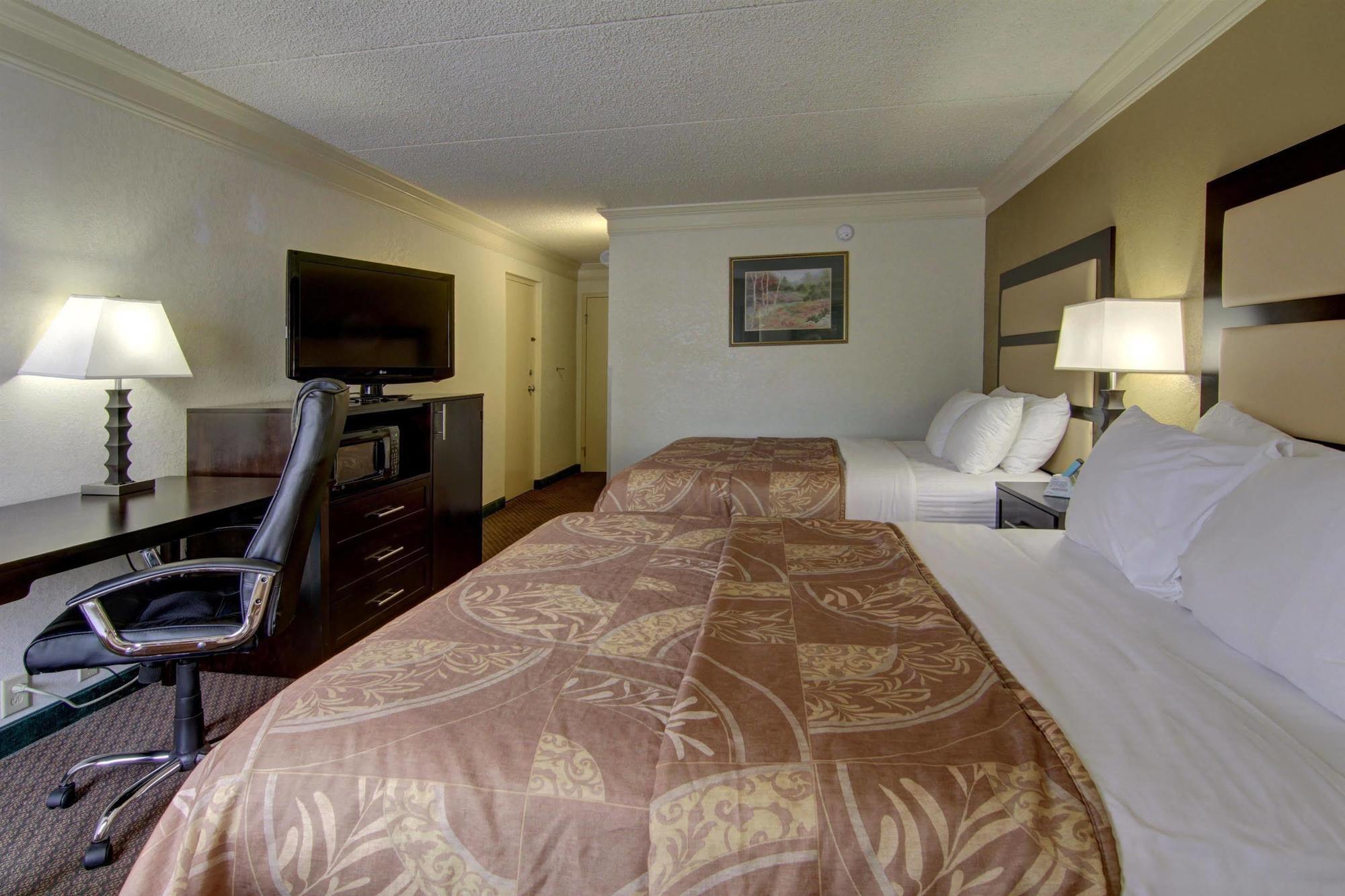Best Western Riverside Inn Macon Bagian luar foto